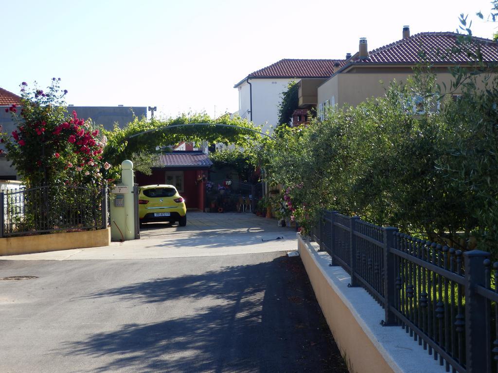Apartma Vera *